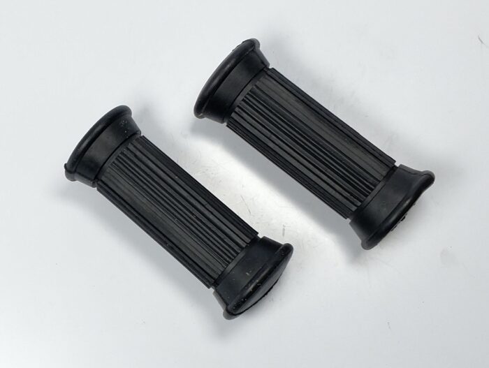 04-2569 - Sold as Pair - Taiwan - EMGO