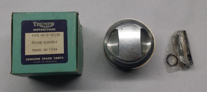 70-6884 +.030" - Piston Set - NOS Triumph - Image 3