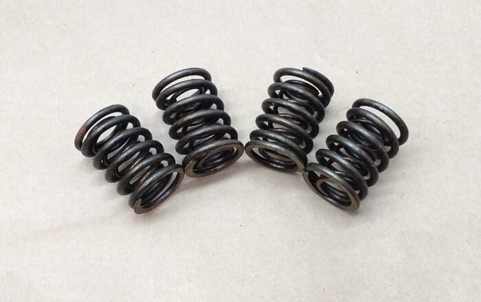 67-0439/40 - Valve Spring Set - UK