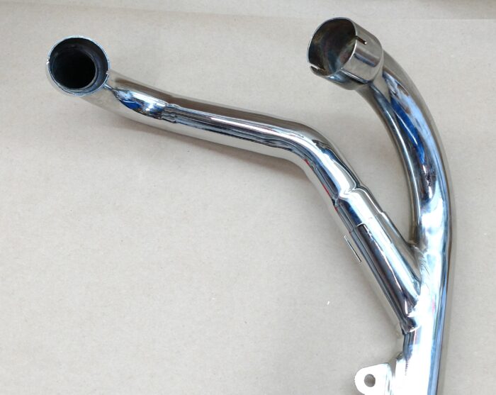 Triumph TR6 Low Siamese Exhaust - 2 into 1 - 1963 & On - UK - Image 3