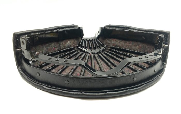 Lycette Style Saddle Seat - Large - Complete with Springs - Image 6