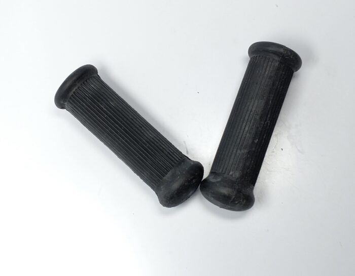 82-9054 - Sold as Pair - Taiwan - EMGO