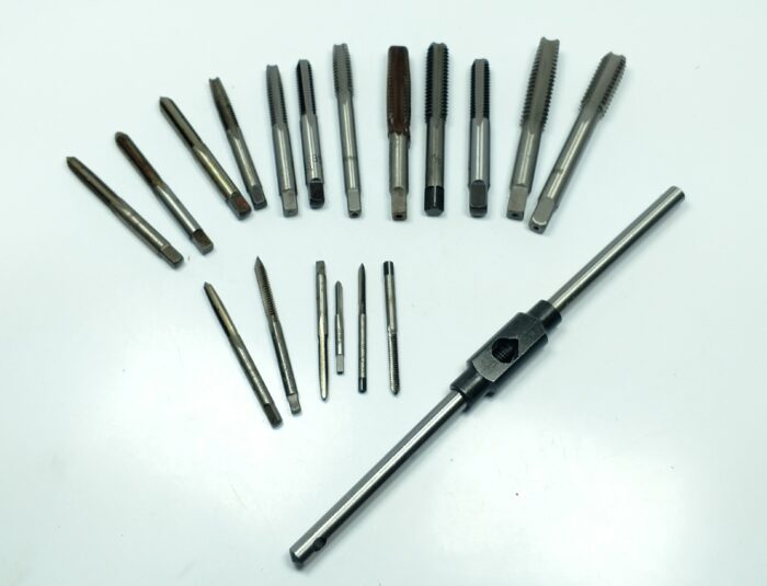 Whitworth Tap Set - 18 Taps and 1 Wrench