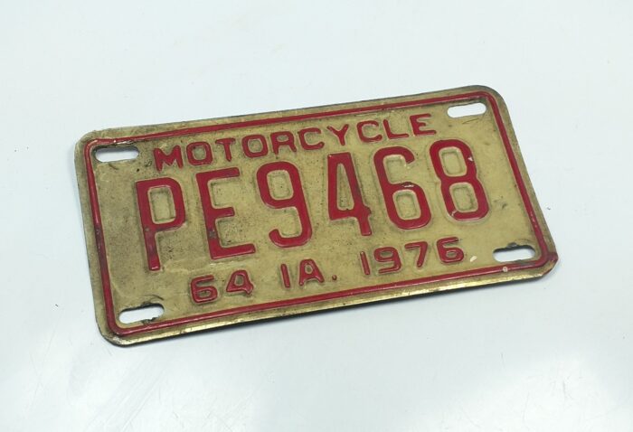 1976 Iowa Vintage License Plate
