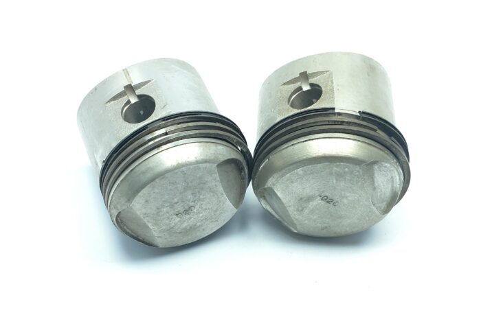 70-6908 +.020" - Piston Set - NOS Triumph - Image 10