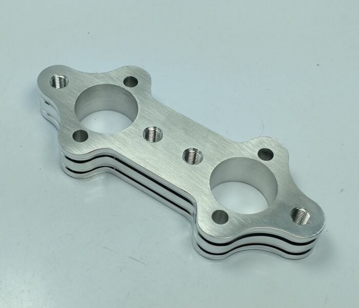 Dual Carburetor Conversion Kit - Triumph TR6 Single to Dual Carburetors - Image 2