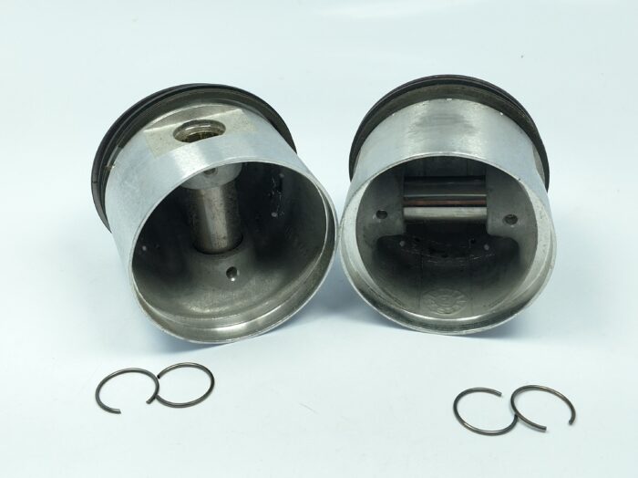 18514 - Standard Size - 11:1 Compression Ratio - 650cc Triumph - NOS Hepolite Powermax - Image 3