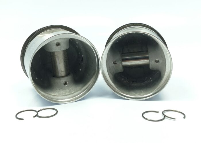 18514 - Standard Size - 11:1 Compression Ratio - 650cc Triumph - NOS Hepolite Powermax - Image 2
