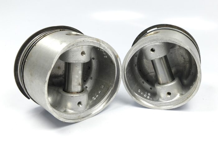 Piston Set - +.040" - Made in England - COVMO - Image 4