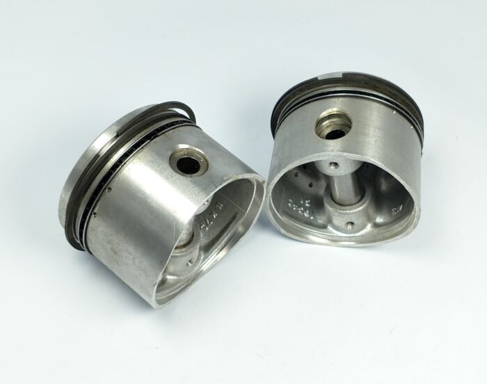 Piston Set - +.040" - Made in England - COVMO - Image 3