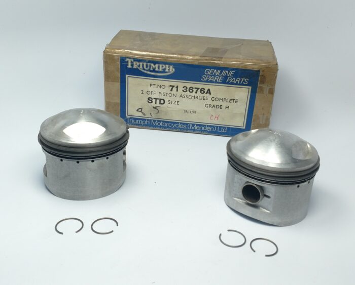 71-3676 - Standard Size - 8.5:1 - Made in England - NOS Triumph