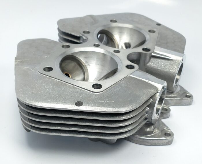 71-7505 - NEW - TR7 - Single Carb - Threaded Exhaust Ports - UK Made - Image 3