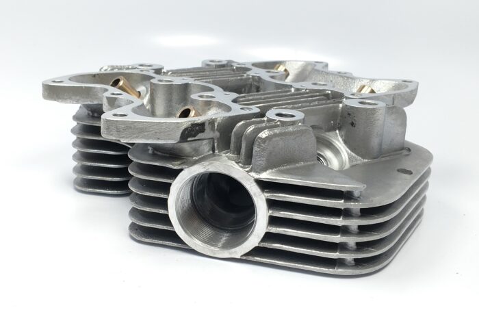 71-7505 - NEW - TR7 - Single Carb - Threaded Exhaust Ports - UK Made - Image 12