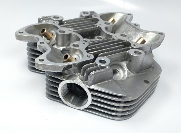 71-7505 - NEW - TR7 - Single Carb - Threaded Exhaust Ports - UK Made - Image 11