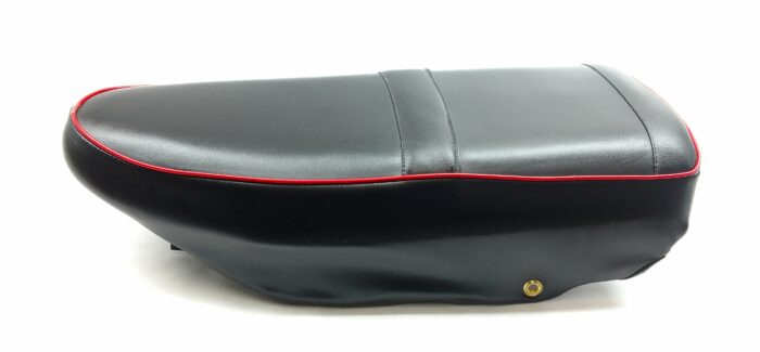 Twin SS500 Seat - All 500 Singles AMC - 1957-59 - Red Piping - UK