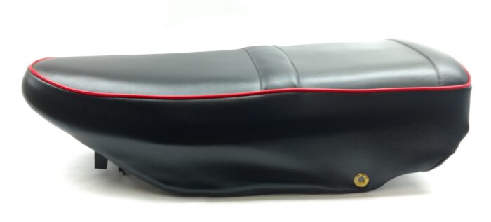 Twin SS500 Seat - All 500 Singles AMC - 1957-59 - Red Piping - UK - Image 2