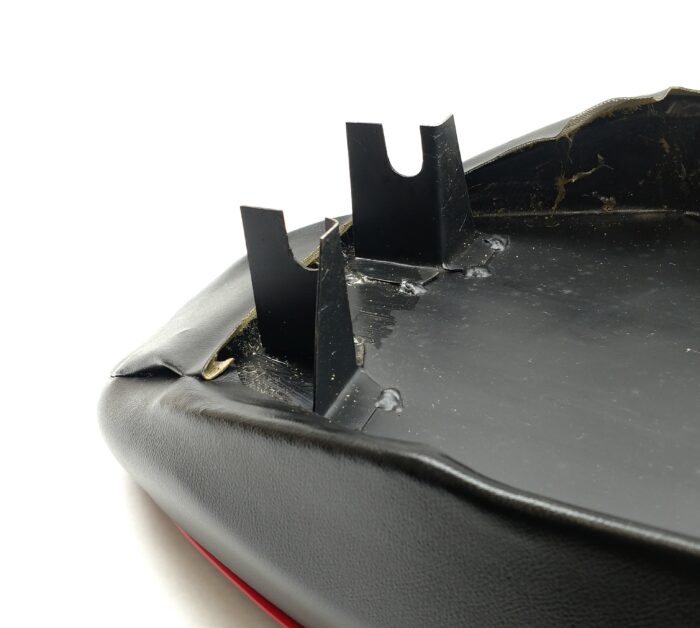 Twin SS500 Seat - All 500 Singles AMC - 1957-59 - Red Piping - UK - Image 3