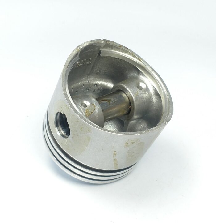 CP172 - T20 Piston - Standard Size - 10:1 Compression Ratio - Made in Japan - Image 3