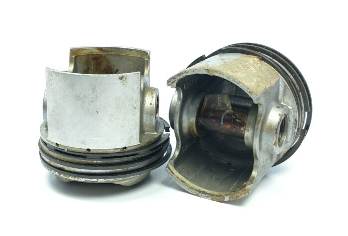 NOS Triumph 500cc Piston Set +.080" - 1958-66 - Italy - Mondial - Image 4