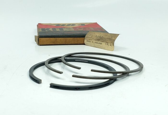 R15490 - Standard Size - BSA B40 - England - NOS BSA - Image 2