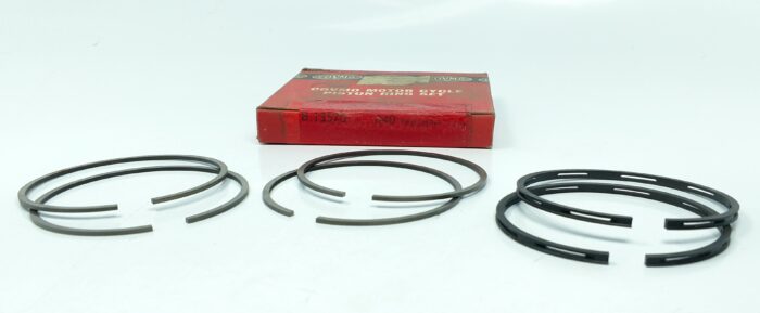 R13570 +.040" - Triumph - Unit 500cc - 1958-74 - NOS - COVMO - England - Image 2