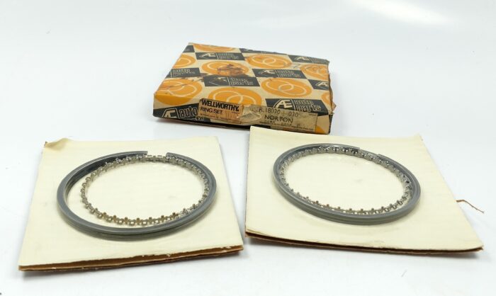 R18020 + .030" - NOS - UK - AE Hepolite
