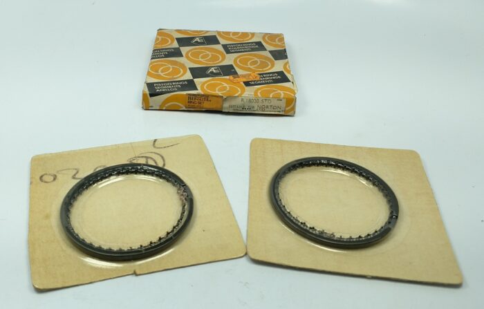 R18020 - Standard Size - Norton Atlas / P11 / N15 - 750cc - NOS - Hepolite