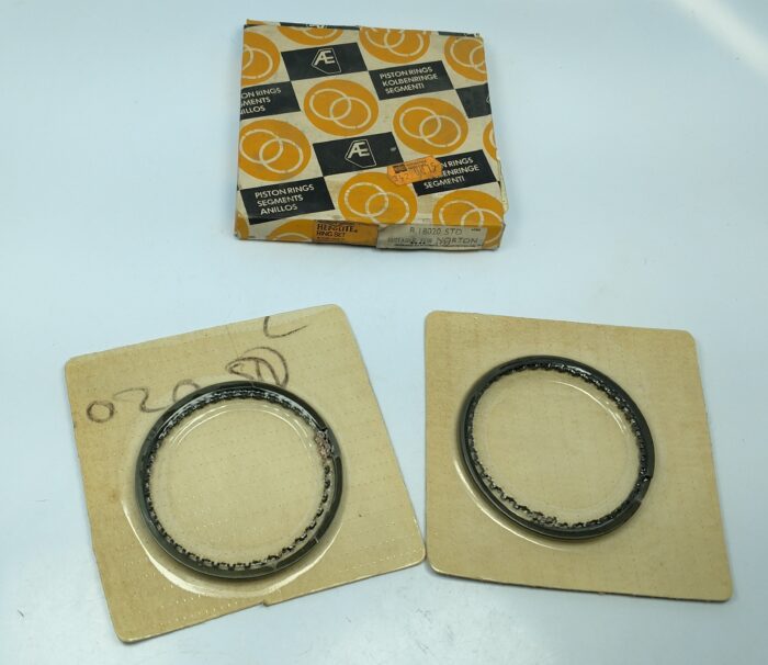 R18020 - Standard Size - Norton Atlas / P11 / N15 - 750cc - NOS - Hepolite - Image 2