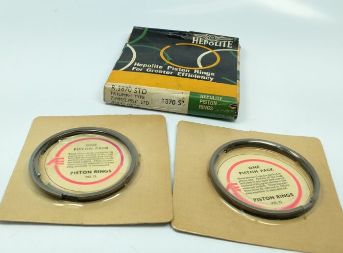 Triumph 650cc Piston Ring Set - Standard Size - NOS - Hepolite