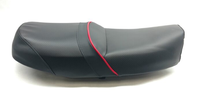 T140 Seat - Sargent - Red Piping