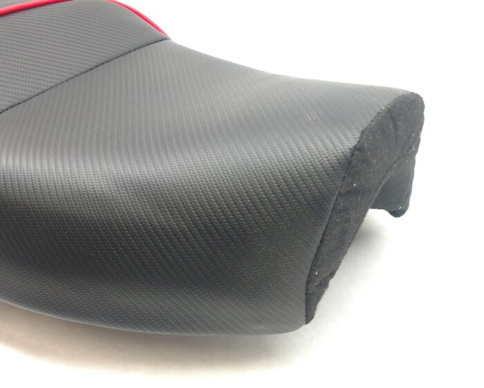 T140 Seat - Sargent - Red Piping - Image 9