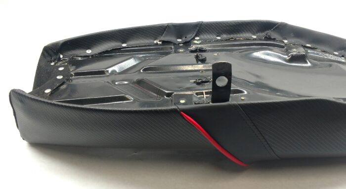 T140 Seat - Sargent - Red Piping - Image 3