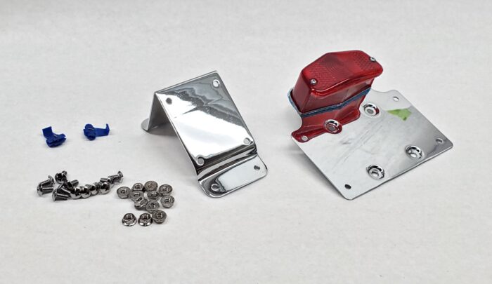 Tail Light Assembly with Fender Mount Bracket - Taiwan - EMGO