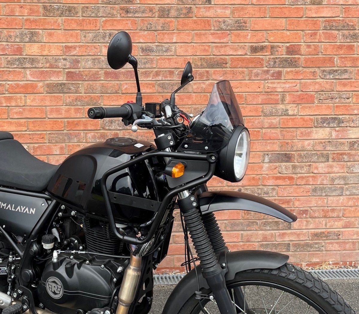 Short Windshield Tinted Late Himalayan Baxter Cycle