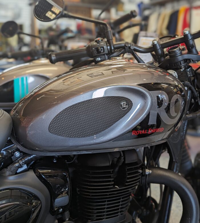 MotoTrendz Traction Pads  - Hunter 350 - Image 2
