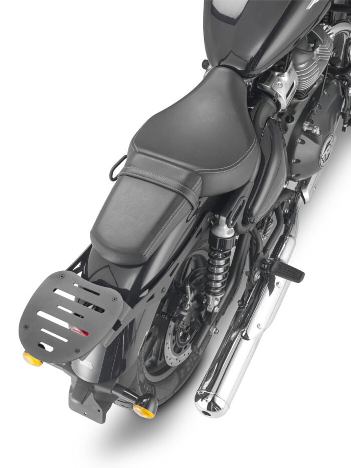 Givi Semi Rigid Trunk, Monokey, 25L with Rear Rack and Fixing Kit - Super Meteor 650 - Image 2
