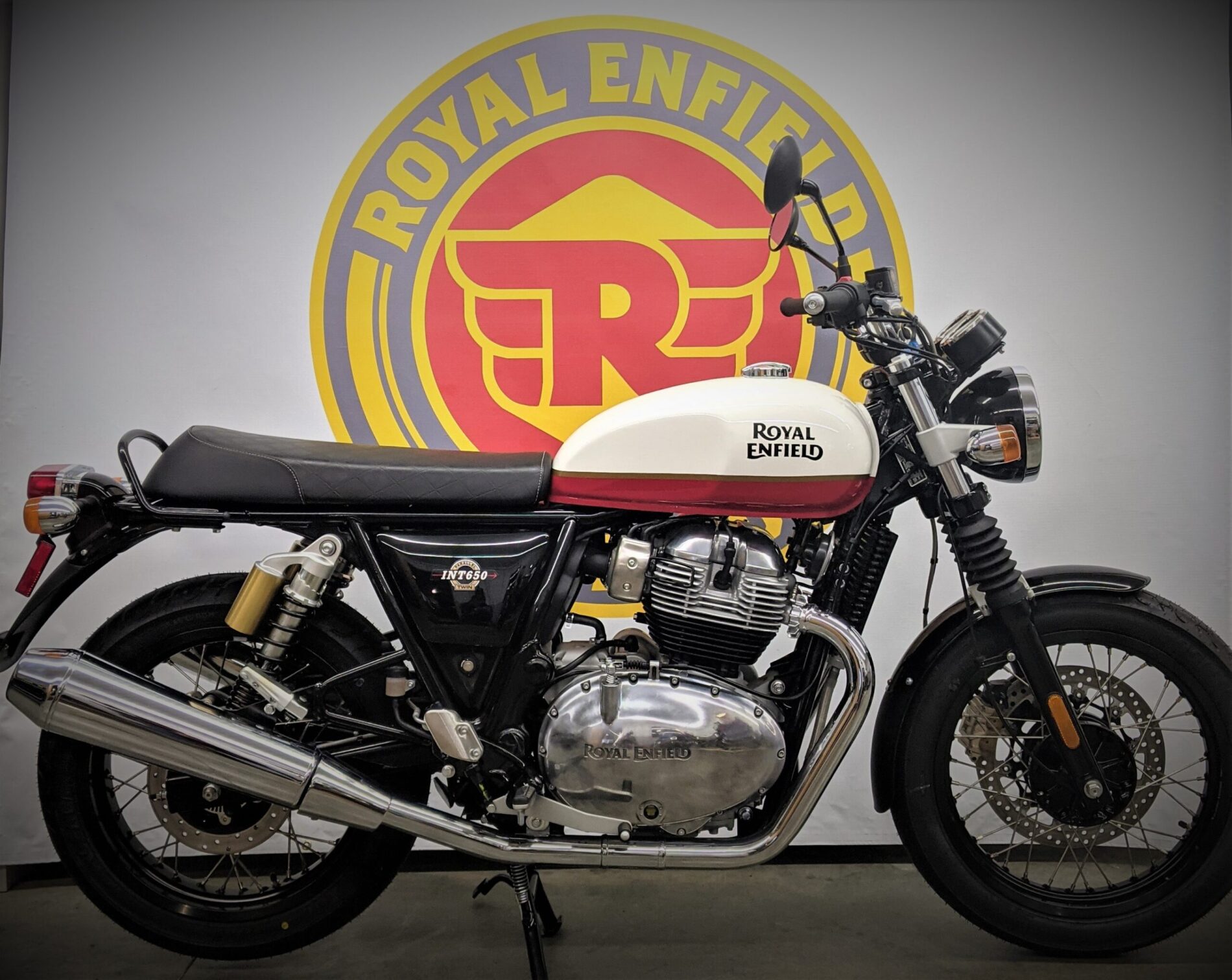 Royal enfield online interceptor 650 offers