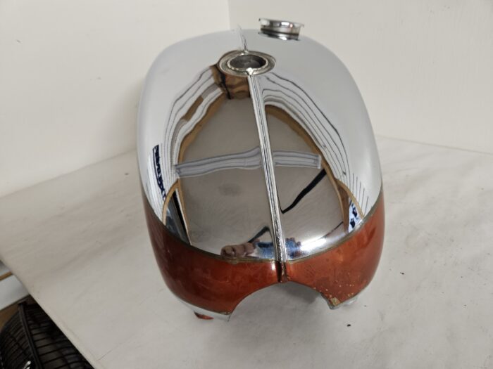 83-2747 NOS-Fuel Tank - Image 4
